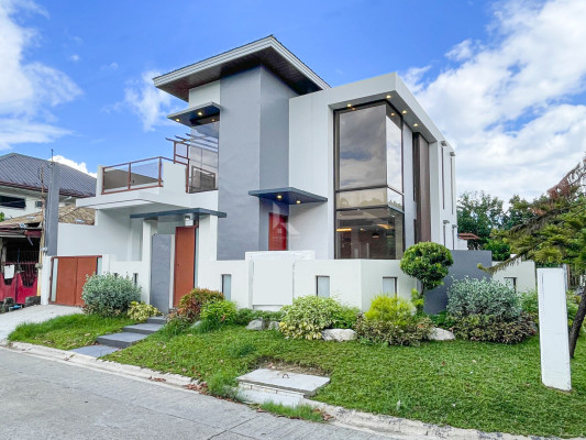 Elegant Modern Contemporary House and Lot For Sale