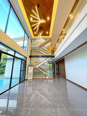 Breathtaking Fully Furnished Modern Contemporary Home in Ayala