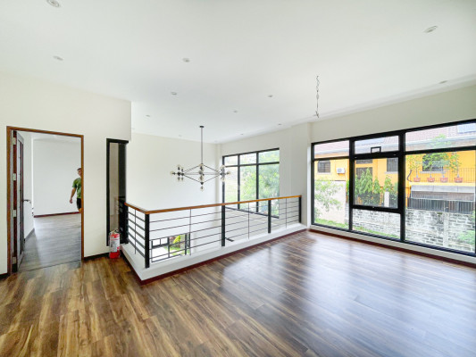 Notable Modern Contemporary House and Lot in Havila Township