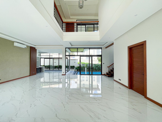 Impressive Modern Tropical Corner House and Lot in Alabang West
