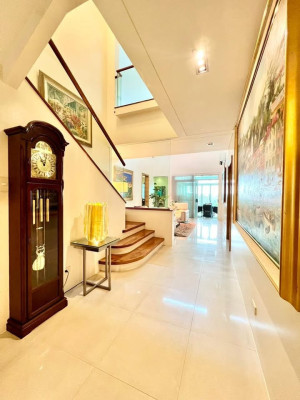 4BR House and Lot For Sale in AFPOVAI Subdivision Taguig