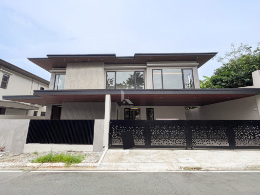 Notable Modern Contemporary House and Lot in BF Homes