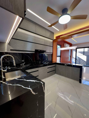 Secure this Prime Brand-New Home in Las Piñas Royale Estate