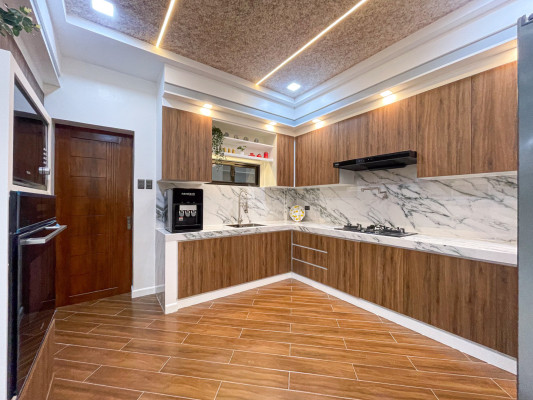 Sophisticated Modern Contemporary House and Lot