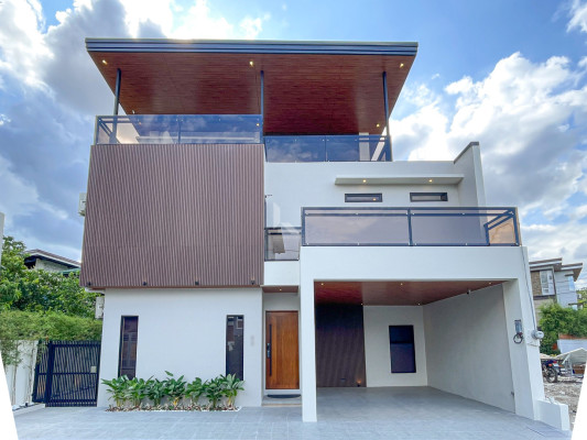 Cozy Fully Furnished Modern Contemporary House and Lot For Sale