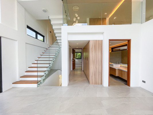 Sophisticated Modern Contemporary House and Lot For Sale