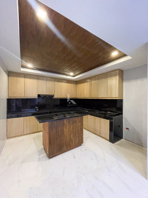 Remarkable Modern Contemporary House and Lot in Greenwoods Executive Village