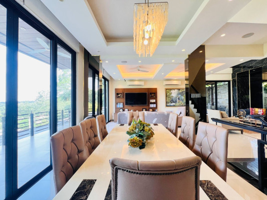 Discover this Stunning 5-Storey Contemporary Home in Parkridge Estate