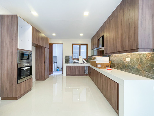 Sophisticated Modern Contemporary House and Lot For Sale