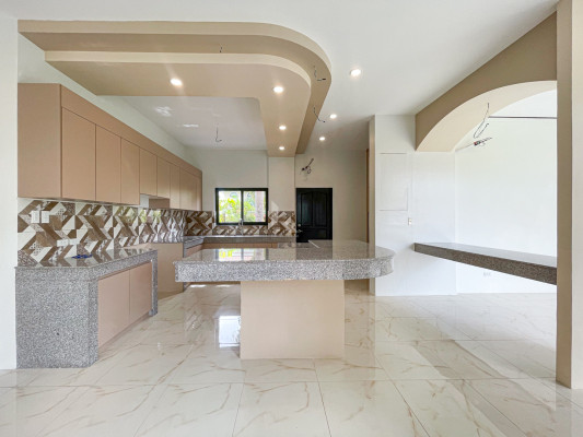 Magnificent Modern Mediterranean Home in Portofino Heights