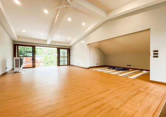Loyola Grand Villas