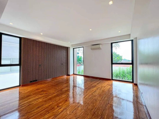 Brilliant 4-Bedroom House for Sale