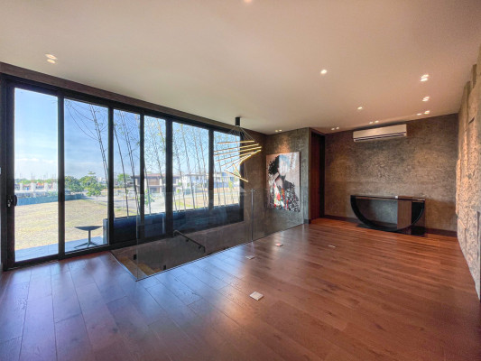 Luxurious Fully Furnished Modern House and Lot For Sale