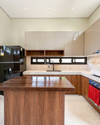 Astonishing Modern Contemporary House and Lot For Sale in Woodridge Heights