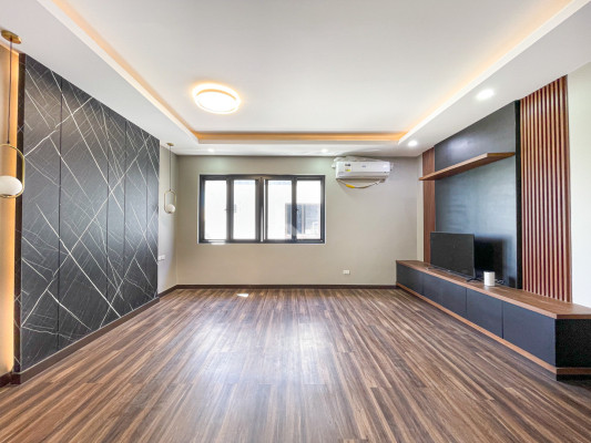 Splendid Modern Smart Home For Sale i