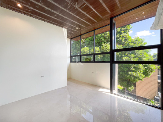 Notable Modern Contemporary House and Lot in Tandang Sora