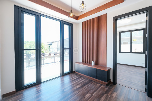 Sneak in this Brand-New 5-Bedroom Home