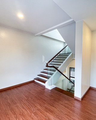 Sophisticated 4-Storey Modern Townhouse in New Manila