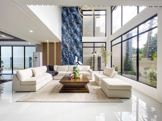 Luxurious Brand New Furnished House and Lot