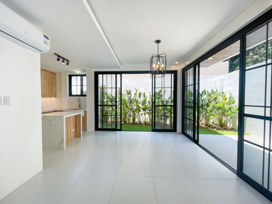 Classy Modern Contemporary House and Lot For Sale in Brazilia Heights