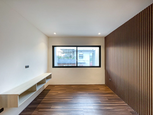 Superb Brand New Modern House and Lot in Greenwoods Executive Village