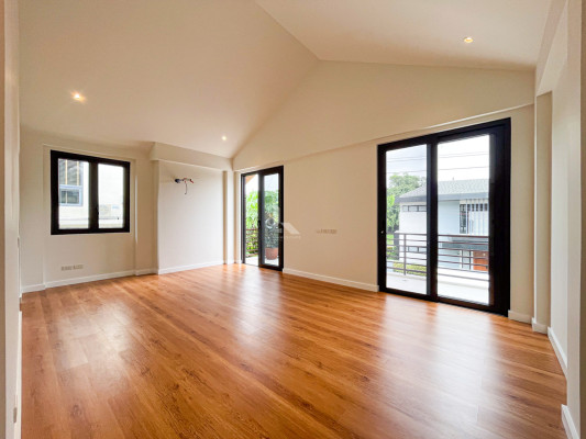 Sophisticated Modern Contemporary House and Lot in Lindenwood Residences