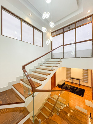 Fully Furnished Modern Contemporary House and Lot