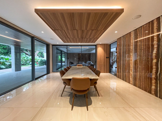 Luxurious Modern Tropical House and Lot in Ayala Alabang Village