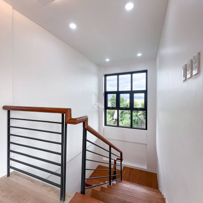 Sophisticated Modern Contemporary House and Lot For Sale