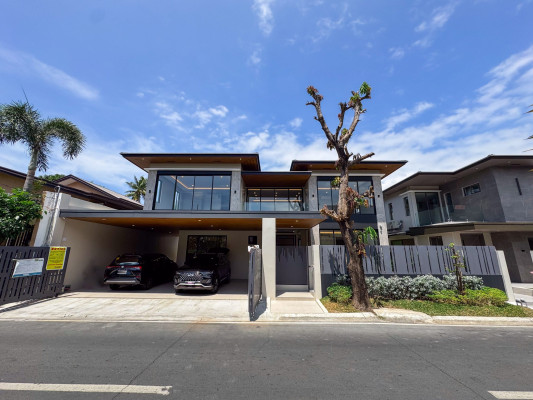 Stunning 5-Bedroom House and Lot for Sale in BF Homes, Parañaque