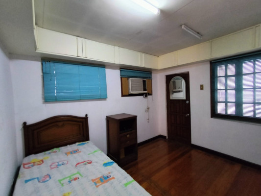 2 Storey Home For Sale in Alabang 400 Muntinlupa