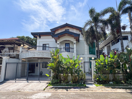 Cozy Fully Furnished Contemporary House and Lot in Casa Milan