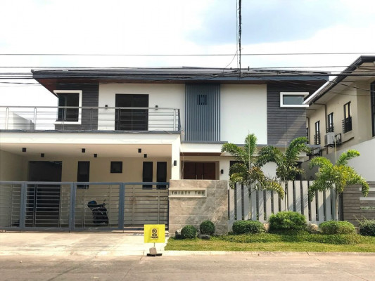 2 STOREY HOUSE AND LOT FOR SALE