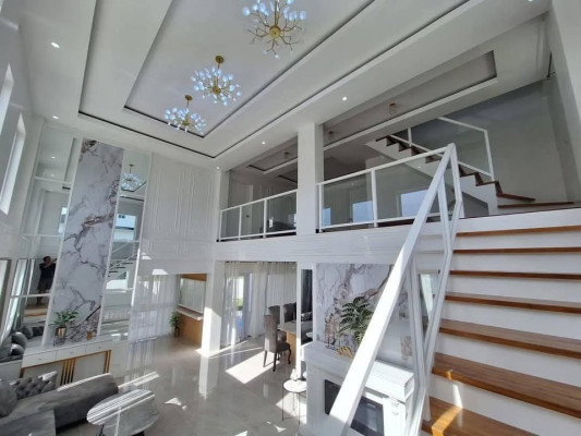 House and lot for sale at Southforbes