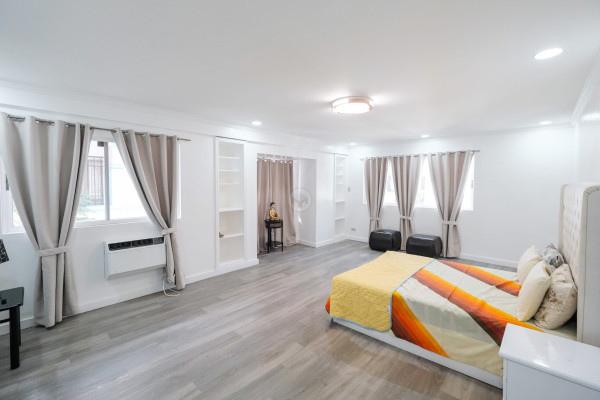Astonishing 5-Bedroom House and Lot for Sale in Brgy. Mariana, New Manila