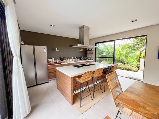 Stunning 3-Bedroom House for Sale in Anvaya Cove, Bataan
