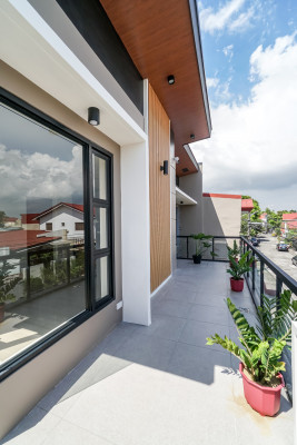 2 Storey Modern House and Lot for Sale in BF Resort Village, Las Pinas City