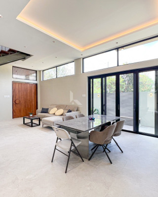 Astonishing Modern Contemporary House and Lot For Sale in Woodridge Heights