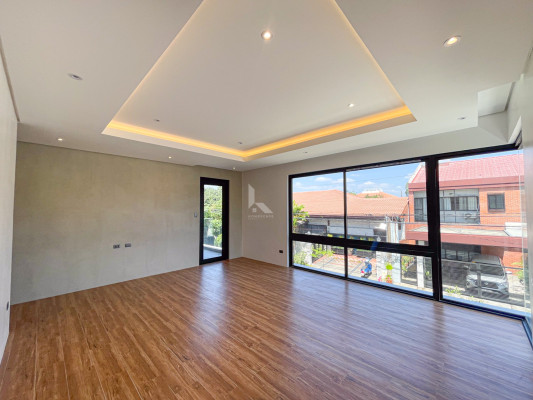 Luxurious Modern Tropical House and Lot For Sale in BF Homes,