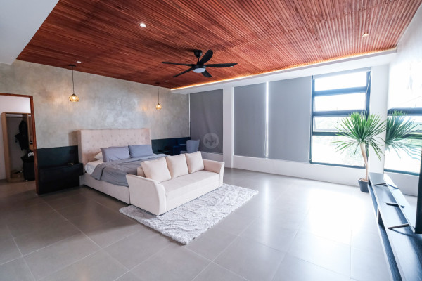 Refined 6-Bedroom House and Lot for Sale in Miranila Homes