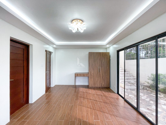 Superb Modern Contemporary Home with Overlooking View in Sun Valley, Antipolo