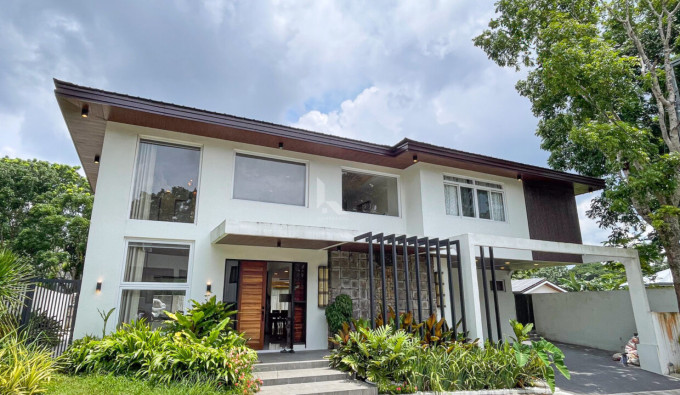 Impressive Fully Furnished Modern Contemporary Home in Buenavista Hills