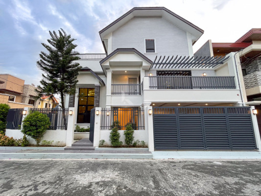 Sophisticated Modern Mediterranean House and Lot For Sale