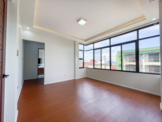 Elegant Modern Contemporary House and Lot For Sale in BF Resort