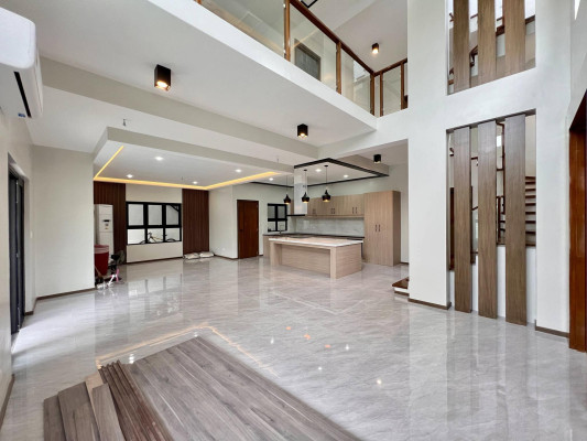 Fabulous 5-Bedroom Corner House and Lot for Sale