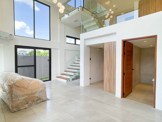 Sophisticated Modern Contemporary House and Lot For Sale