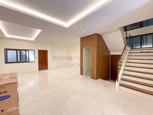 Notable Modern Contemporary House and Lot in Tandang Sora