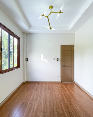 Elegant Modern Contemporary House and Lot