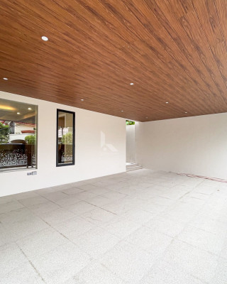 Notable Modern Contemporary House and Lot in BF Homes