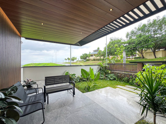 Gorgeous Modern Contemporary House and Lot For Sale